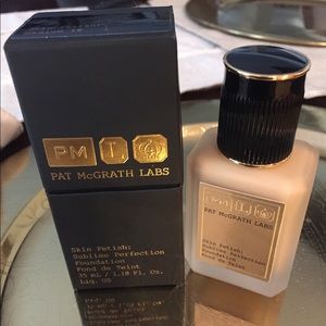 PAT McGRATH LABS SUBLIME PERFECTION FOUNDATION